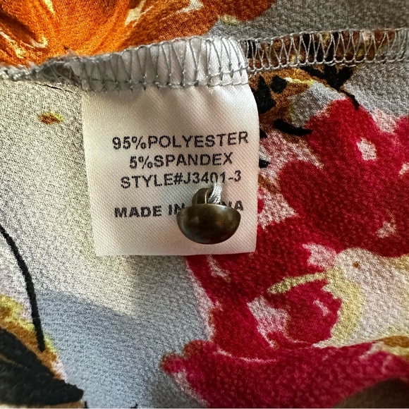 Jodifl small blouse floral with bell sleeves - Picture 7 of 8